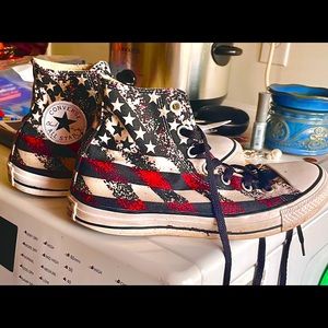 Starz & Stripz HighTop Converse